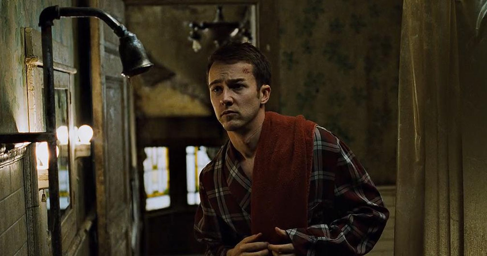 25 Hidden Things Fans Completely Missed In Fight Club regarding Fight Club Hidden Pictures